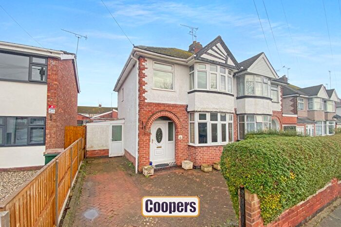 3 Bedroom Semi Detached House For Sale In Ulverscroft Road, Cheylesmore, CV3