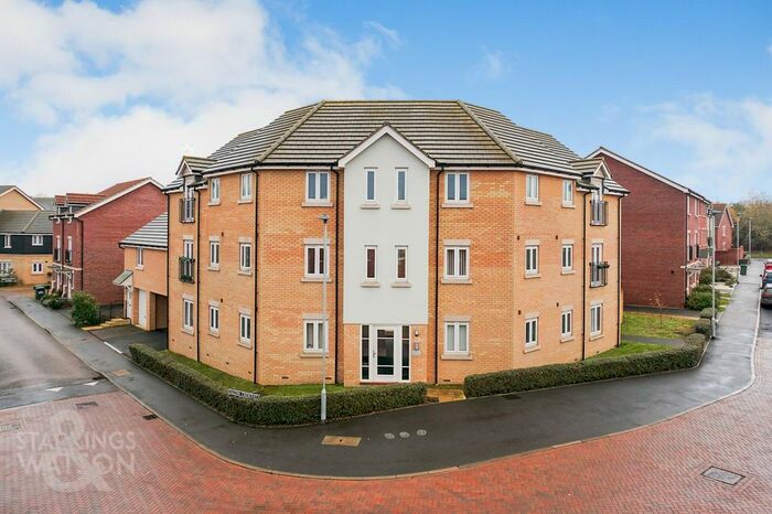2 Bedroom Flat To Rent In Woodpecker Way, Costessey, Norwich, NR8
