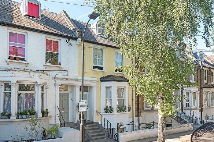 3 Bedroom Maisonette For Sale In Archel Road, London, W14