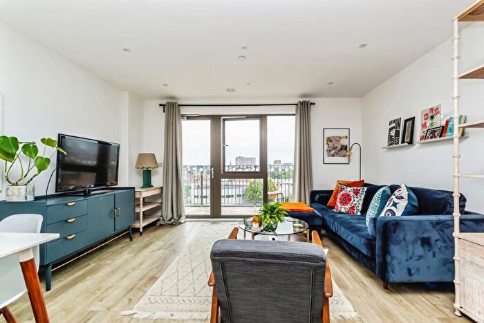 1 Bedroom Flat For Sale In Purley Way, Croydon, Surrey, CR0