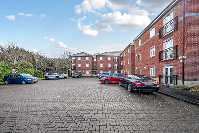 2 Bedroom Apartment To Rent In Brasenose Driftway, Oxford, OX4