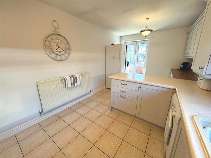 2 Bedroom Bungalow For Sale In Abbey Wood Close, Leek, ST13