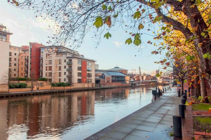 1 Bedroom Apartment To Rent In The Chandlers, Leeds City Centre, LS2