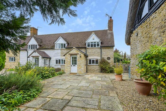 4 Bedroom Cottage To Rent In Shippon, Oxfordshire, OX13