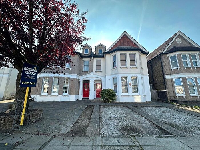 2 Bedroom Flat For Sale In Culverley Road, London, SE6