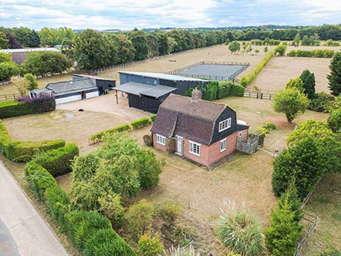 2 Bedroom Cottage For Sale In Great Abington, Cambridgeshire, CB21