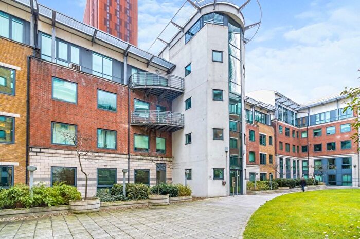 2 Bedroom Apartment To Rent In City Road East, Manchester, Greater Manchester, M15