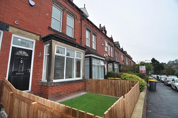 5 Bedroom Terraced House To Rent In Ash Road, Headingley Leeds, LS6