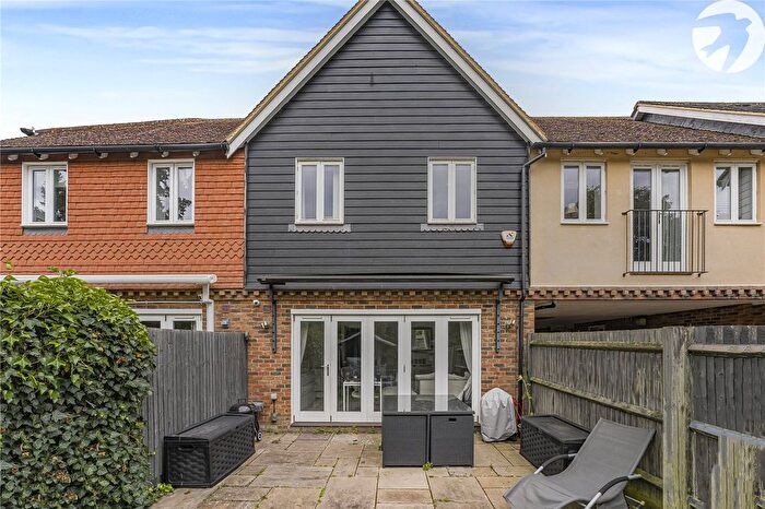 2 Bedroom Terraced House For Sale In Gibsons Place, Eynsford, Kent, DA4