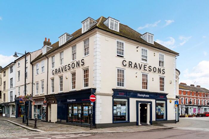 2 Bedroom Apartment To Rent In Market Place Hertford, SG14