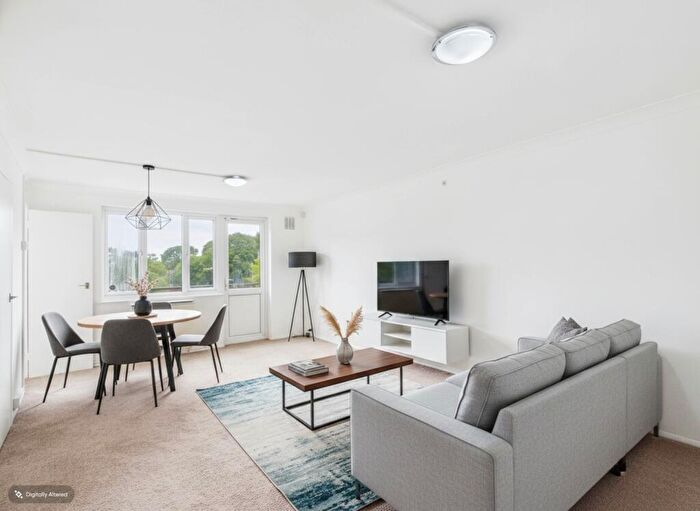2 Bedroom Flat To Rent In Broadway, Bexleyheath, DA6