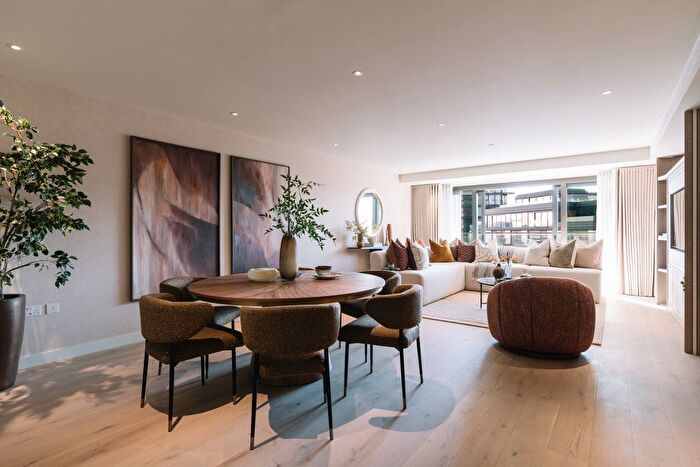 4 Bedroom Flat For Sale In Waterfront Drive, London, SW10