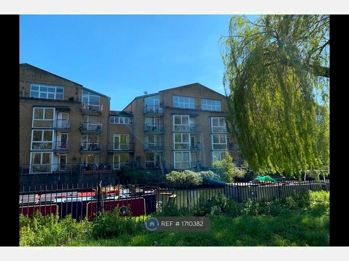 2 Bedroom Flat To Rent In Printers Mews, London, E3
