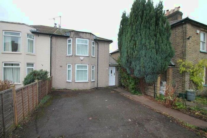 2 Bedroom Semi-Detached House To Rent In Colham Mill Road, West Drayton, UB7
