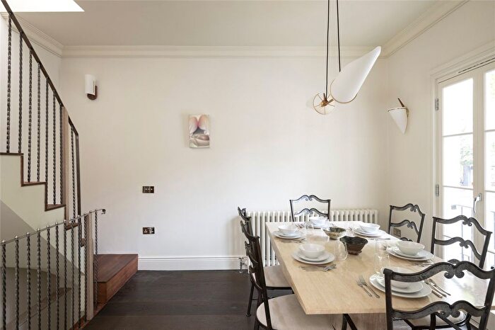 3 Bedroom Terraced House To Rent In Wilsham Street, London, W11
