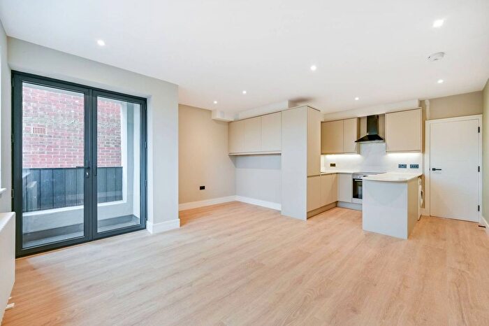 2 Bedroom Flat For Sale In Foundry House, Wimbledon, London, SW19