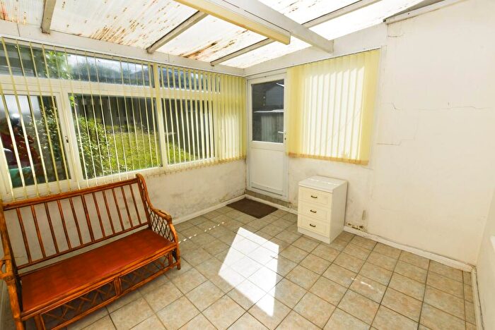 3 Bedroom Semi-Detached House For Sale In College Road, Margate, CT9 - Photo 8