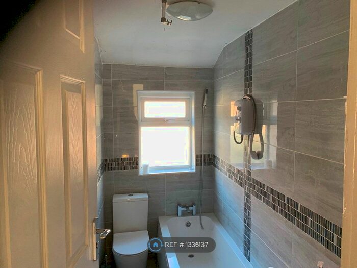 4 Bedroom Terraced House To Rent In Newcombe Street, Liverpool, L6