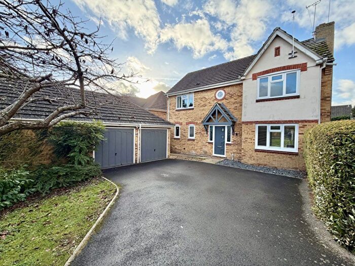 4 Bedroom Detached House For Sale In Sandlewood Close, Yeovil, Somerset, BA21