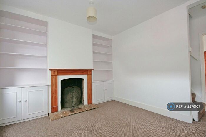3 Bedroom Terraced House To Rent In Swansea Road, Reading, RG1