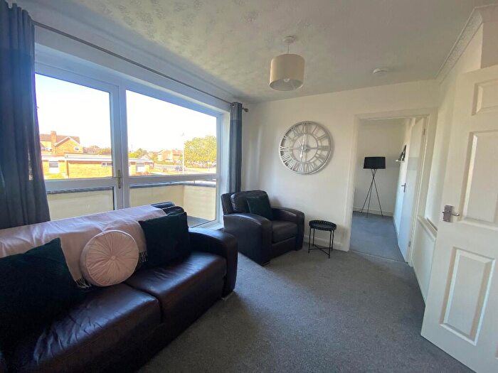 3 Bedroom Maisonette To Rent In Ravendale Drive, Lincoln, Lincolnshire, LN2