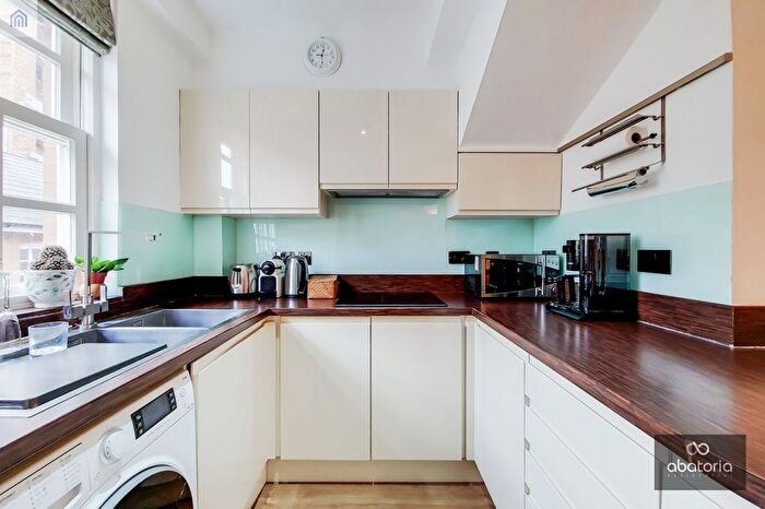 2 Bedroom Flat To Rent In Bridewell Place, London, E1W