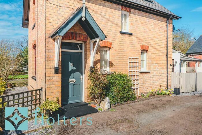 2 Bedroom Cottage For Sale In Newbridge-On-Wye, Llandrindod Wells, LD1