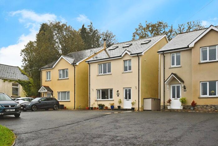 6 Bedroom Detached House For Sale In Cwmamman Road, Garnant, Ammanford, Carmarthenshire, SA18