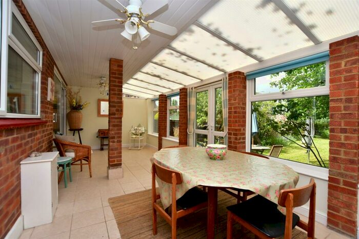 4 Bedroom Bungalow For Sale In Gore Green Road, Higham, Rochester, Kent, ME3