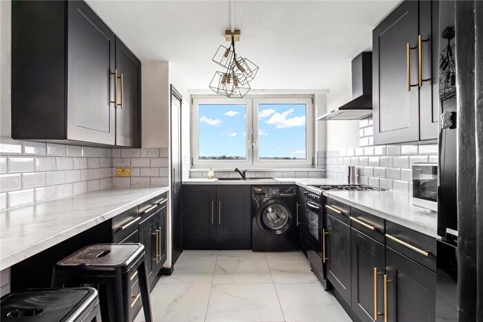 2 Bedroom Apartment To Rent In Partridge Way, London, N22