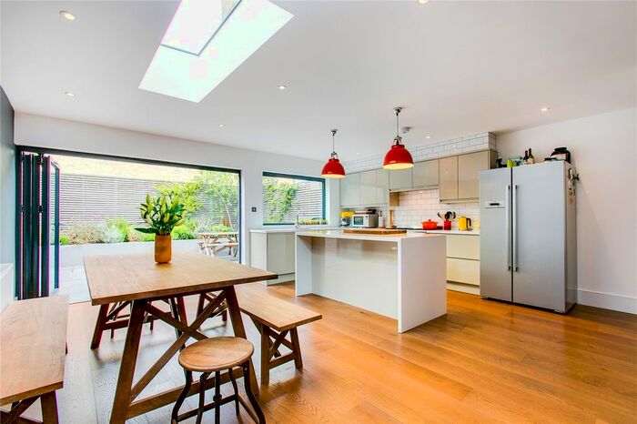 5 Bedroom End Of Terrace House To Rent In Temperley Road, London, SW12