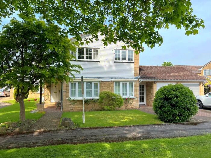 4 Bedroom Detached House For Sale In Cleeve Cloud Lane, Prestbury, Cheltenham, Gloucestershire, GL52