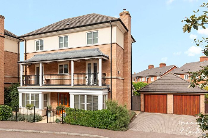 6 Bedroom Detached House For Sale In Buckingham Road, Epping, CM16