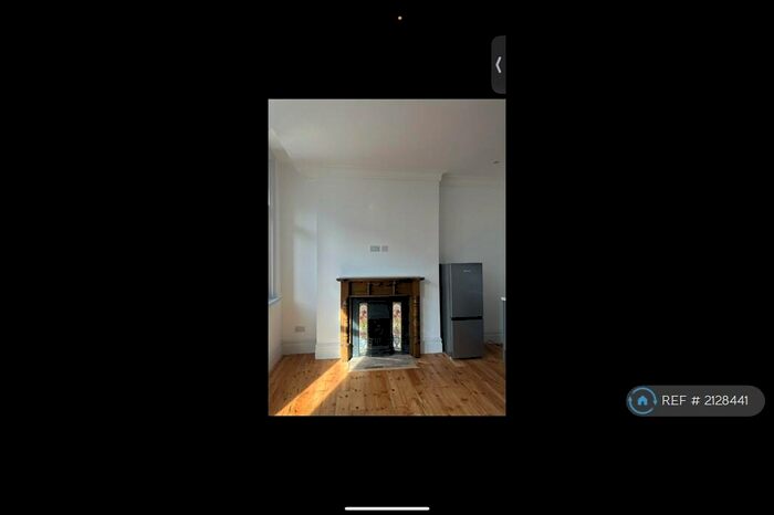 1 Bedroom Flat To Rent In High Street, Southampton, SO14