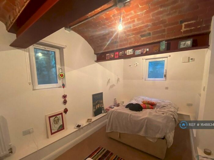 1 Bedroom Flat To Rent In Regent Street, Sherwood Rise, Nottingham, NG7