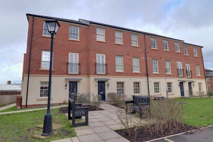 2 Bedroom Flat To Rent In St. Georges Parkway, Stafford, ST16