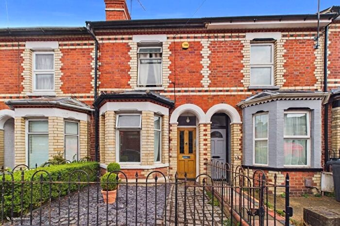 3 Bedroom Terraced House For Sale In Cardigan Road, Reading, Berkshire, RG1