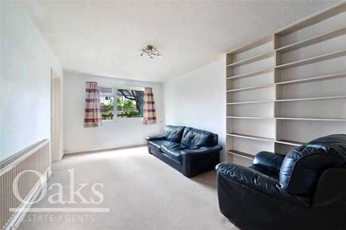 1 Bedroom Apartment For Sale In Selhurst Road, South Norwood, SE25