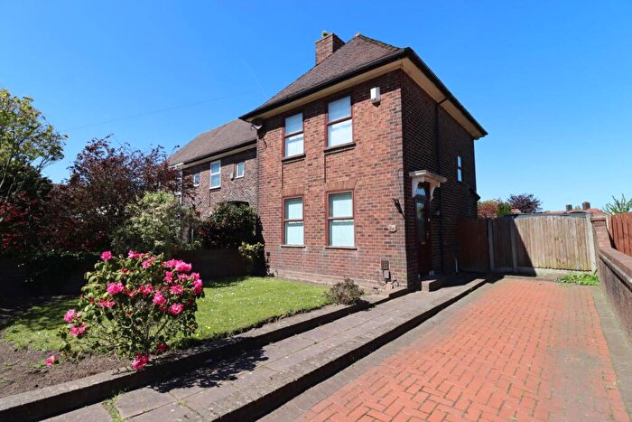 3 Bedroom End Of Terrace House For Sale In Terminus Road, Bromborough, CH62