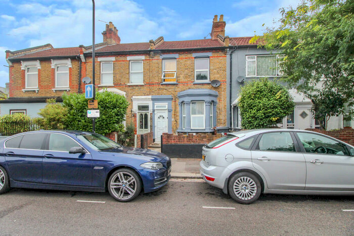 4 Bedroom Terraced House To Rent In Trumpington Road, Forest Gate, E7