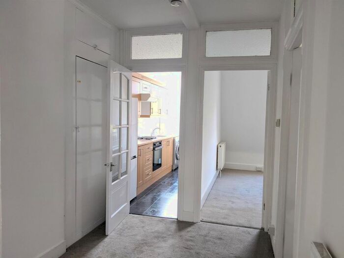 1 Bedroom Flat For Sale In Greencroft Gardens, South Hampstead, NW6