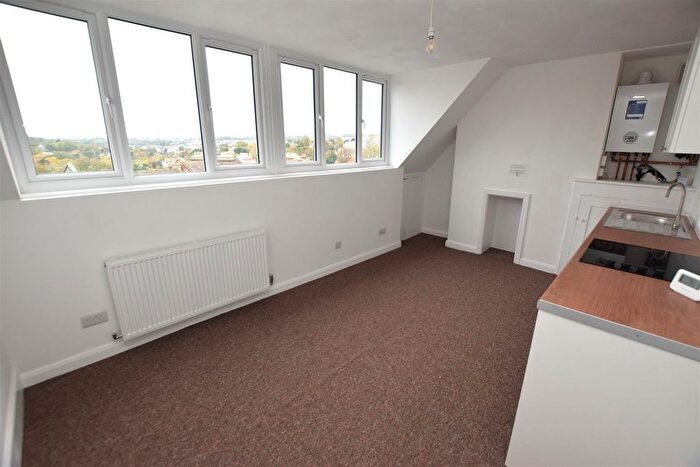 1 Bedroom Flat To Rent In Milward Road, Hastings, TN34