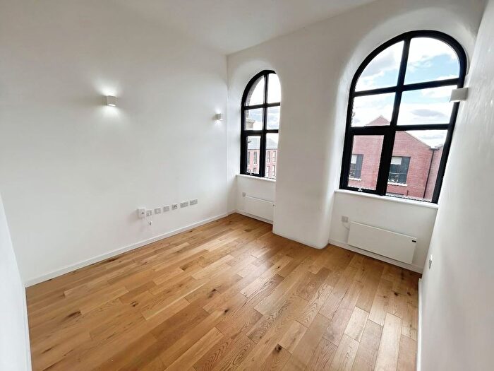 2 Bedroom Flat To Rent In Elisabeth Gardens, Stockport, SK5