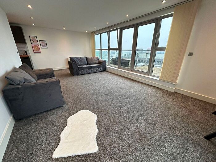 2 Bedroom Flat To Rent In Talbot Street, Nottingham, Nottinghamshire, NG1