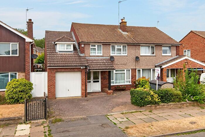 4 Bedroom Semi Detached House For Sale In Beaufort Drive, Barton Seagrave, NN15