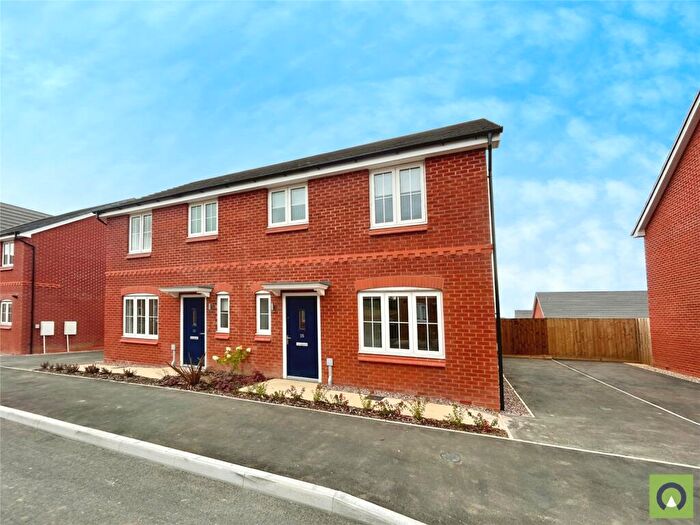 3 Bedroom Semi-Detached House To Rent In Rothwell Close, Sutton-in-Ashfield, Nottinghamshire, NG17