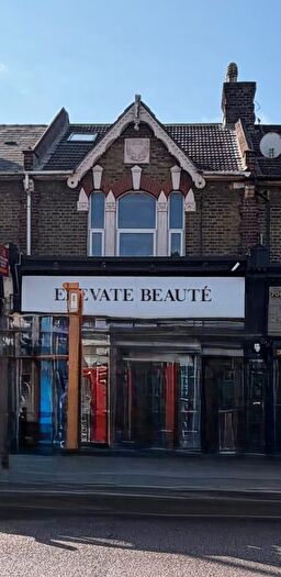 1 Bedroom Flat To Rent In Lea Bridge Road, London, London, E10