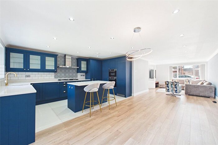 3 Bedroom Semi Detached House To Rent In Great Hill Crescent, Maidenhead, Berkshire, SL6