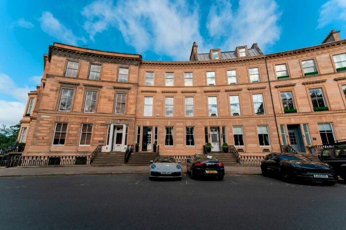 2 Bedroom Flat To Rent In Park Circus, Glasgow, G3