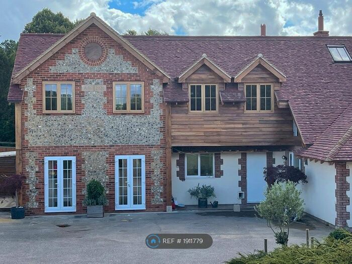 1 Bedroom Maisonette To Rent In Alandale House, Bramdean, Alresford, SO24